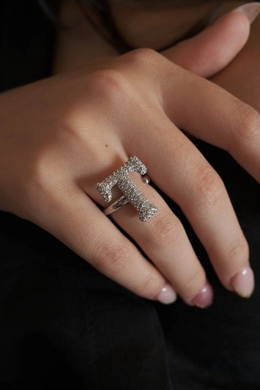 レディースアクセサリー アルファベットリング イニシャルリング スワロフスキー シルバー