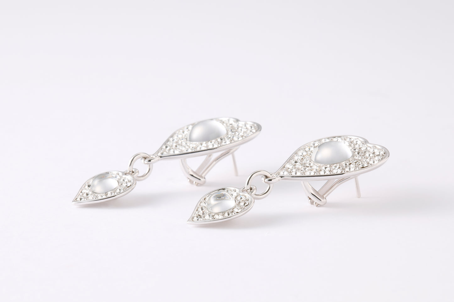 ピアス レディース アクセサリー シルバーピアス 揺れる 大ぶり 金属アレルギー対応 スワロフスキー
